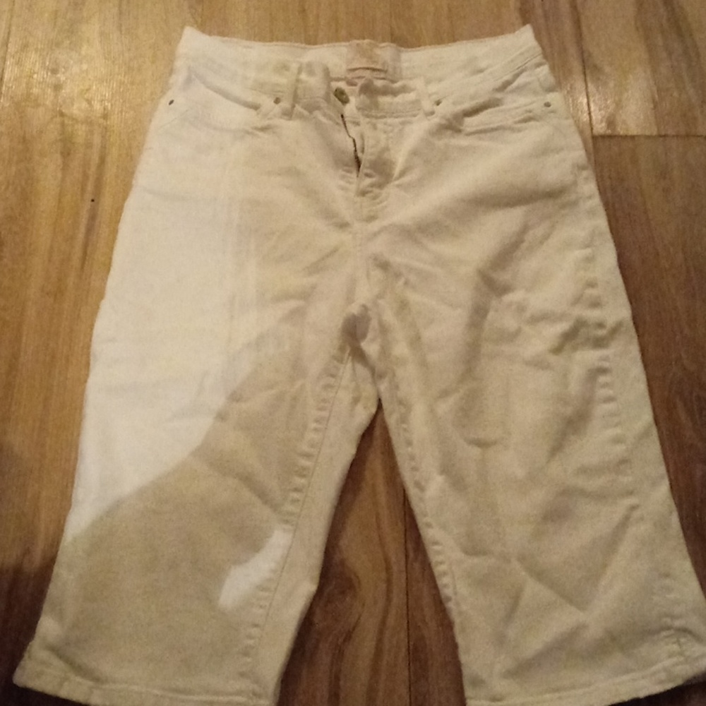 Levi's capri jeans